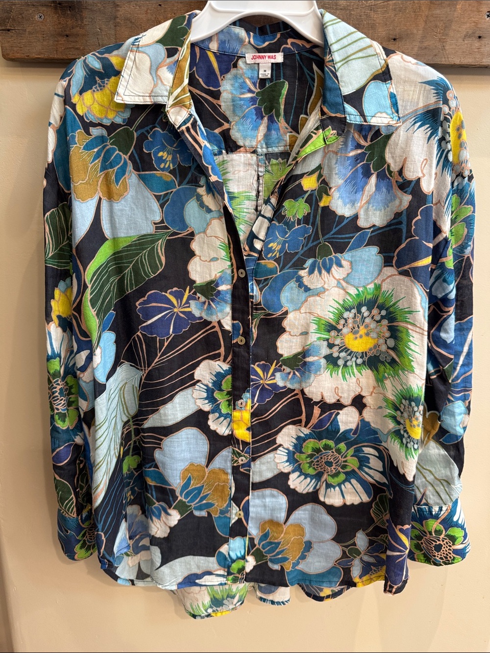 Johnny Was Black Floral Button-down Shirt Jacket